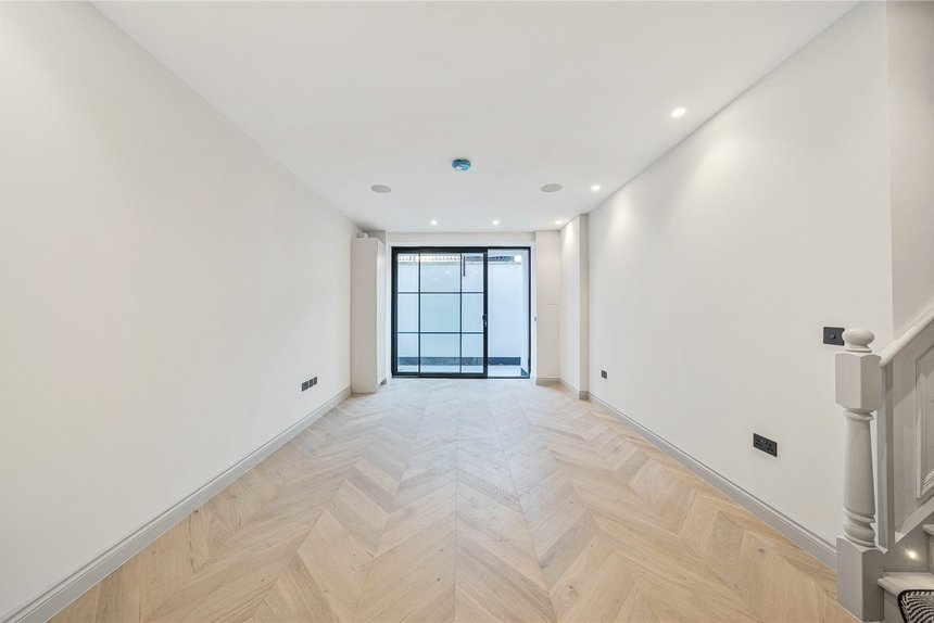 for sale gordon road london 34692 - Gibbs Gillespie