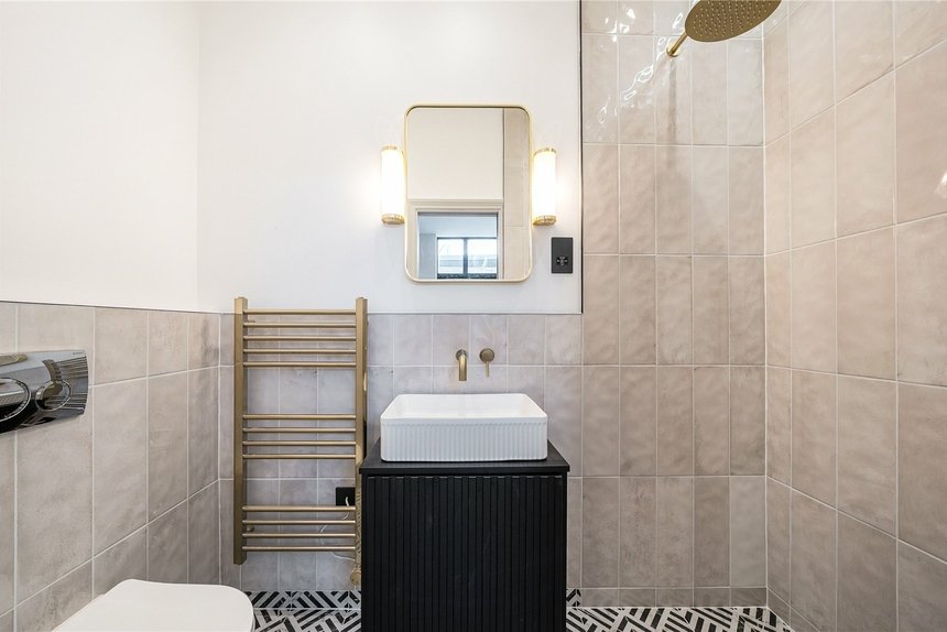 for sale gordon road london 34692 - Gibbs Gillespie