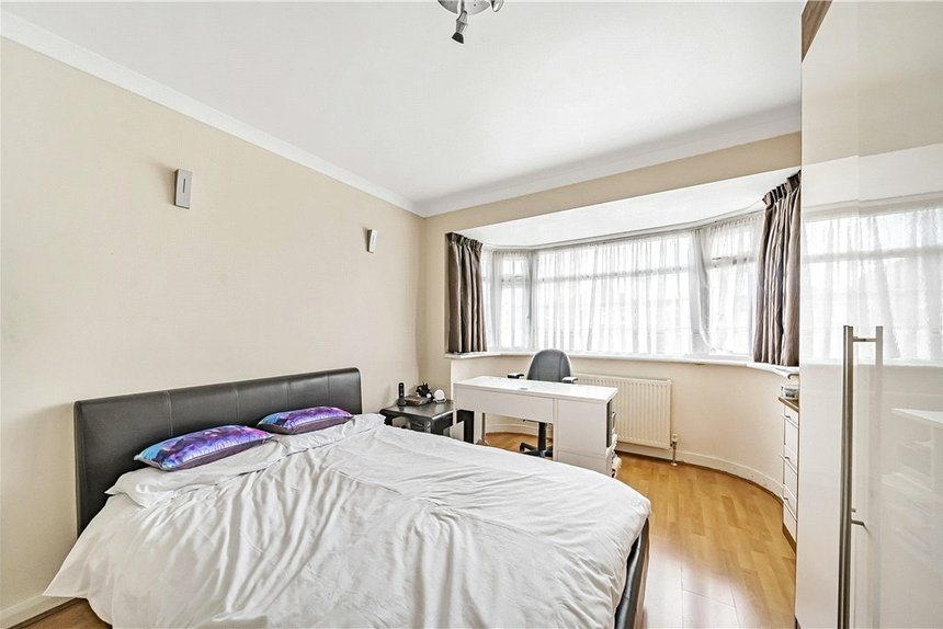 for sale weston drive london 34698 - Gibbs Gillespie