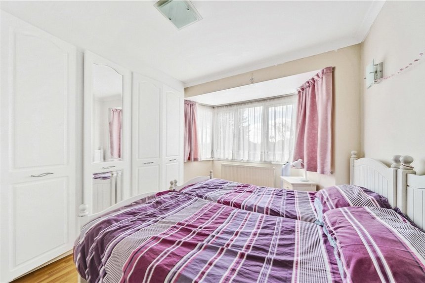 for sale weston drive london 34698 - Gibbs Gillespie