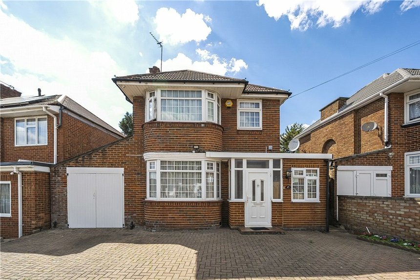 for sale weston drive london 34698 - Gibbs Gillespie