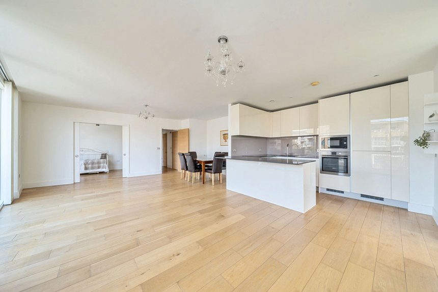 for sale durham wharf drive london 34707 - Gibbs Gillespie