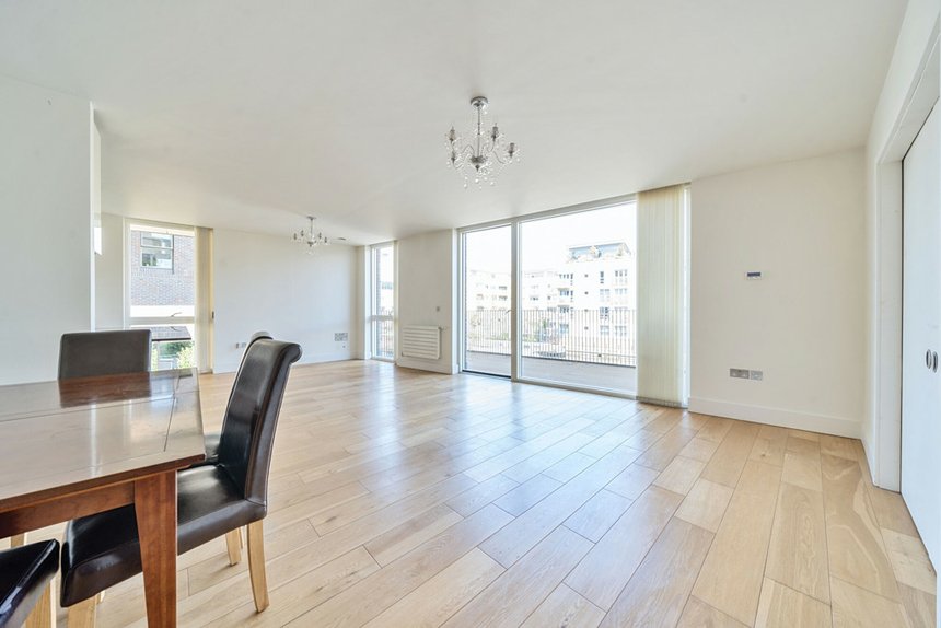 for sale durham wharf drive london 34707 - Gibbs Gillespie