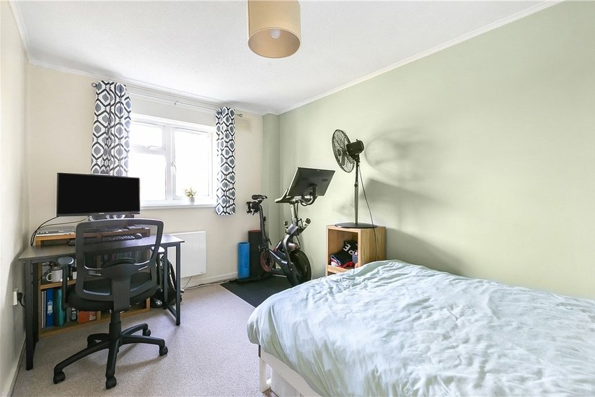 for sale cheriton close london 34709 - Gibbs Gillespie