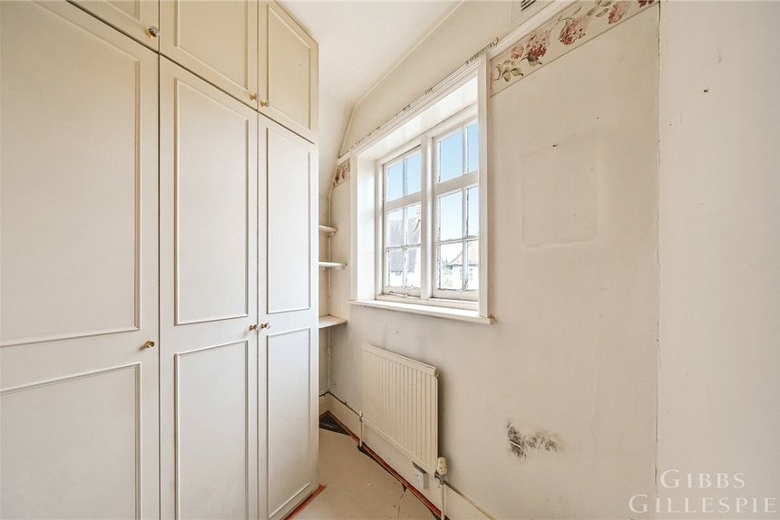 sold ludlow road london 34711 - Gibbs Gillespie