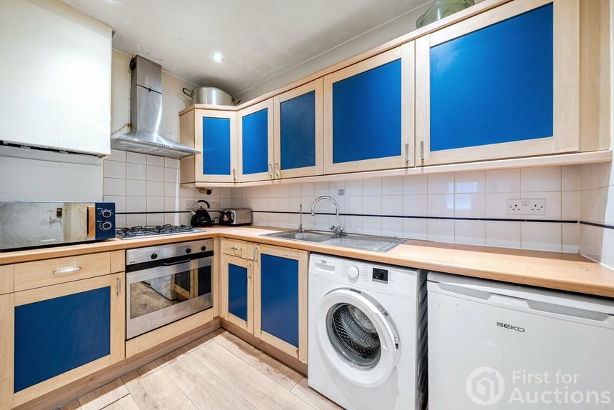for sale leeland terrace london 34714 - Gibbs Gillespie