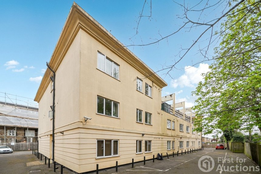 for sale leeland terrace london 34714 - Gibbs Gillespie