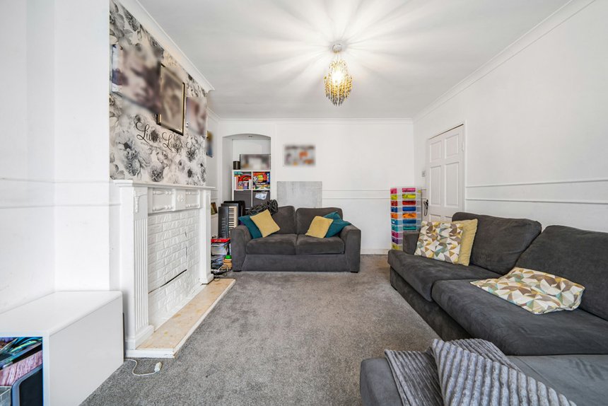 sold ashwood avenue london 34719 - Gibbs Gillespie