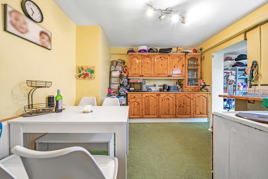 sold ashwood avenue london 34719 - Gibbs Gillespie