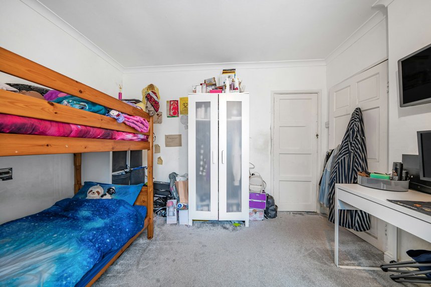 sold ashwood avenue london 34719 - Gibbs Gillespie