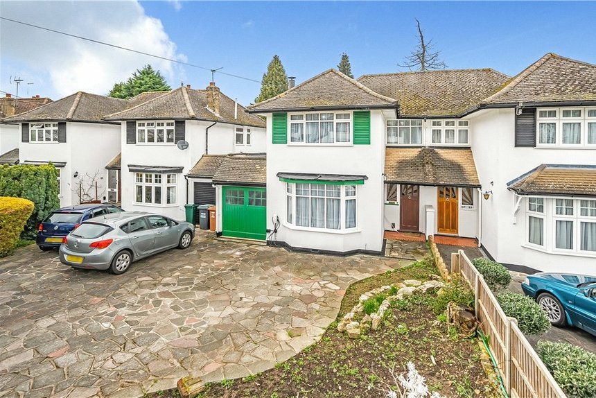 for sale raglan gardens london 34720 - Gibbs Gillespie