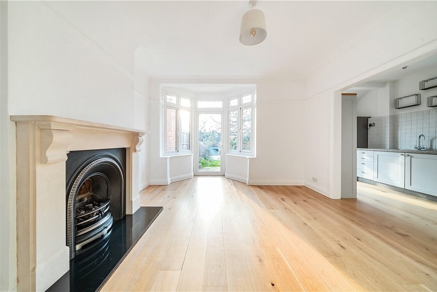 under offer ainsdale road london 34725 - Gibbs Gillespie