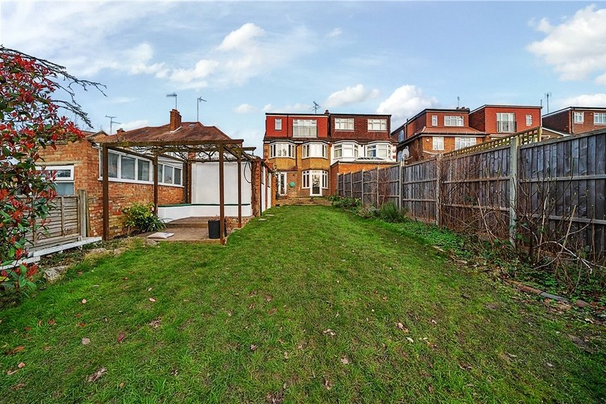 under offer ainsdale road london 34725 - Gibbs Gillespie