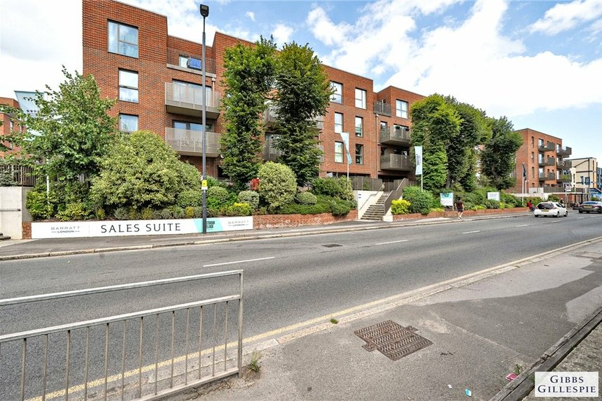 under offer focus apartments london 34726 - Gibbs Gillespie