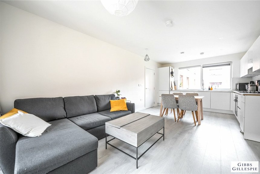 under offer focus apartments london 34726 - Gibbs Gillespie