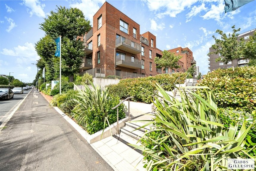 under offer focus apartments london 34726 - Gibbs Gillespie