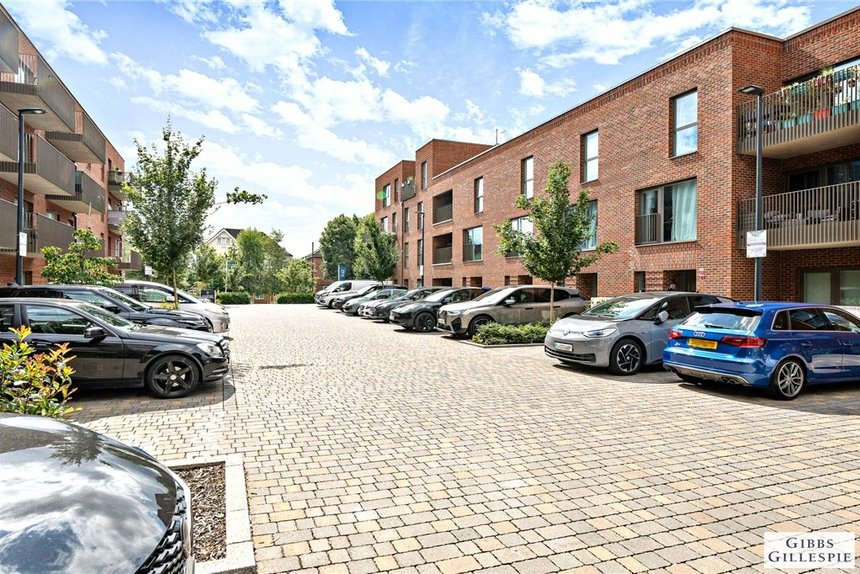 under offer focus apartments london 34726 - Gibbs Gillespie