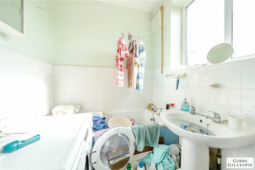 under offer somervell court london 34738 - Gibbs Gillespie