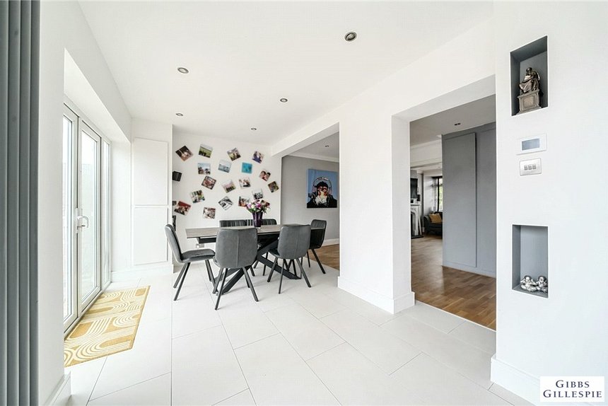 under offer kenilworth avenue london 34743 - Gibbs Gillespie