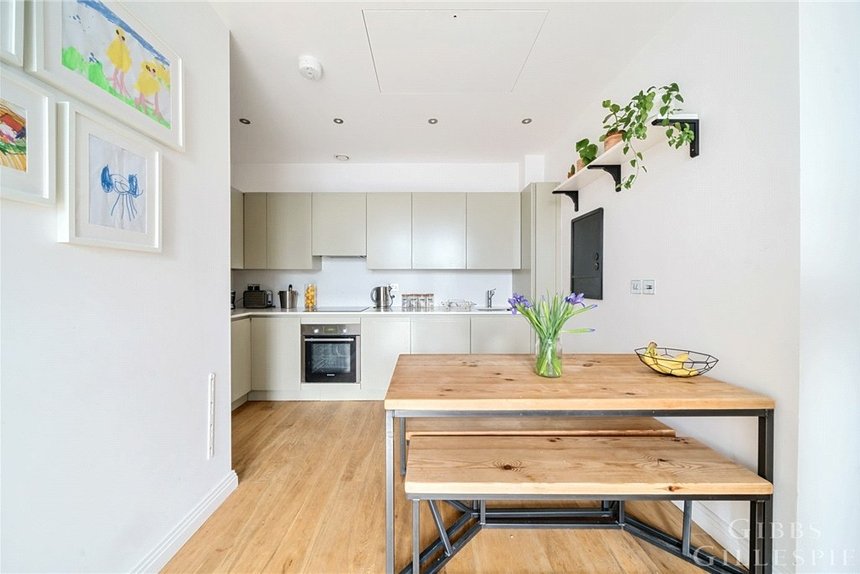 for sale western avenue london 34750 - Gibbs Gillespie