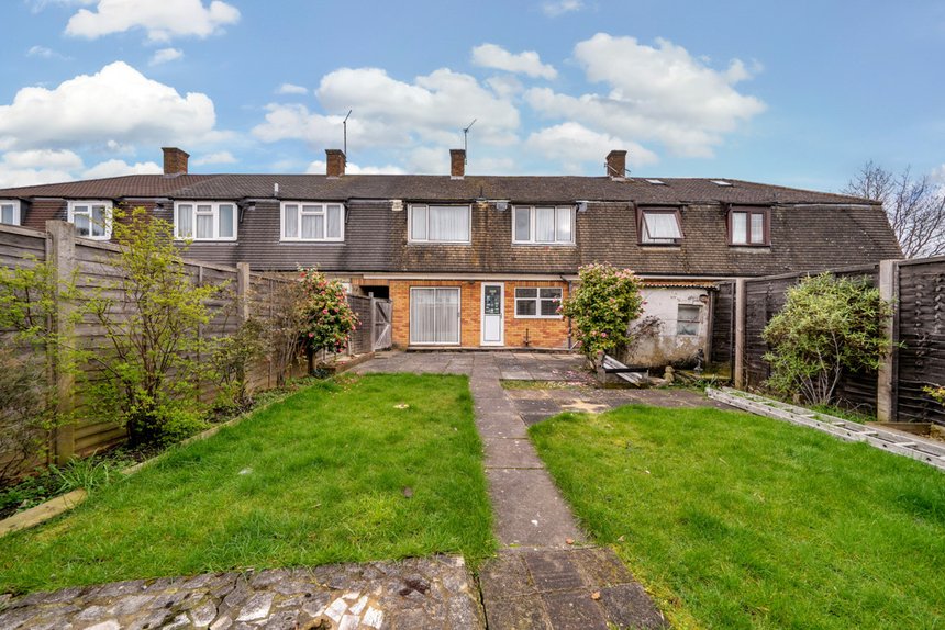 for sale oakdale close london 34752 - Gibbs Gillespie