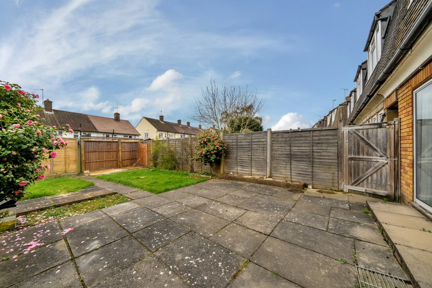 for sale oakdale close london 34752 - Gibbs Gillespie