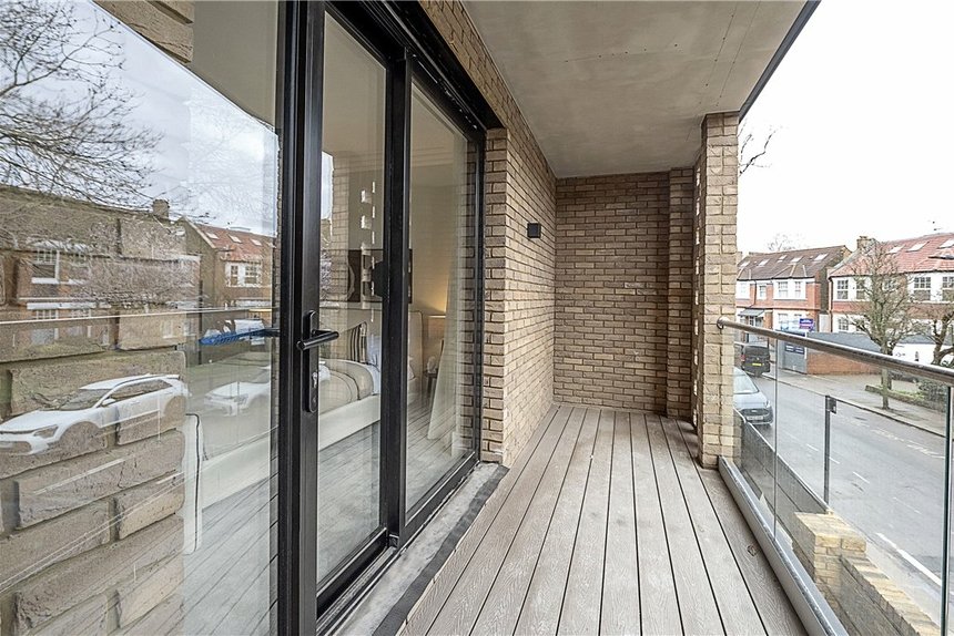 under offer ivy gardens london 34767 - Gibbs Gillespie