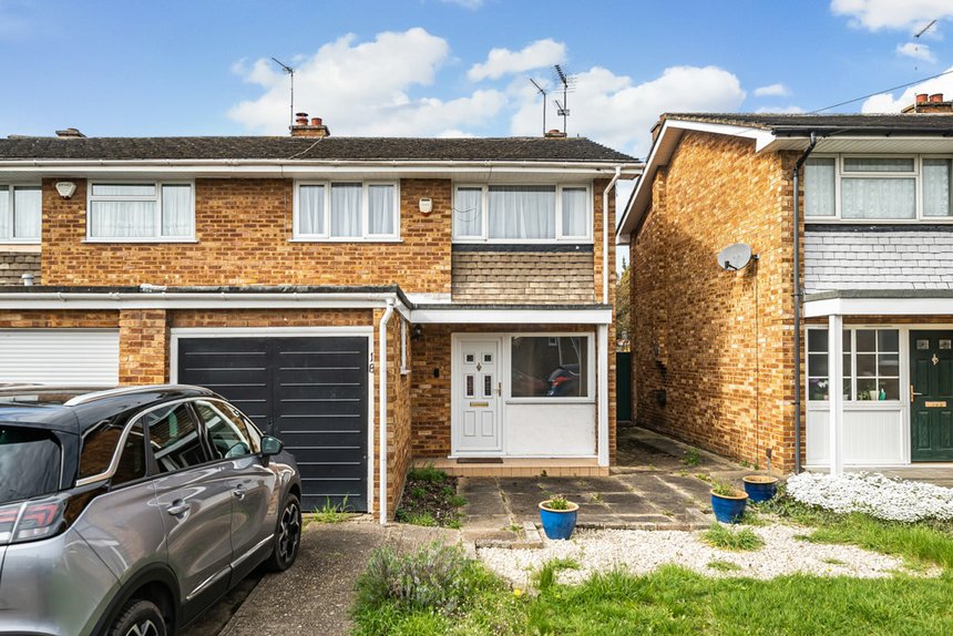 for sale andover close london 34771 - Gibbs Gillespie