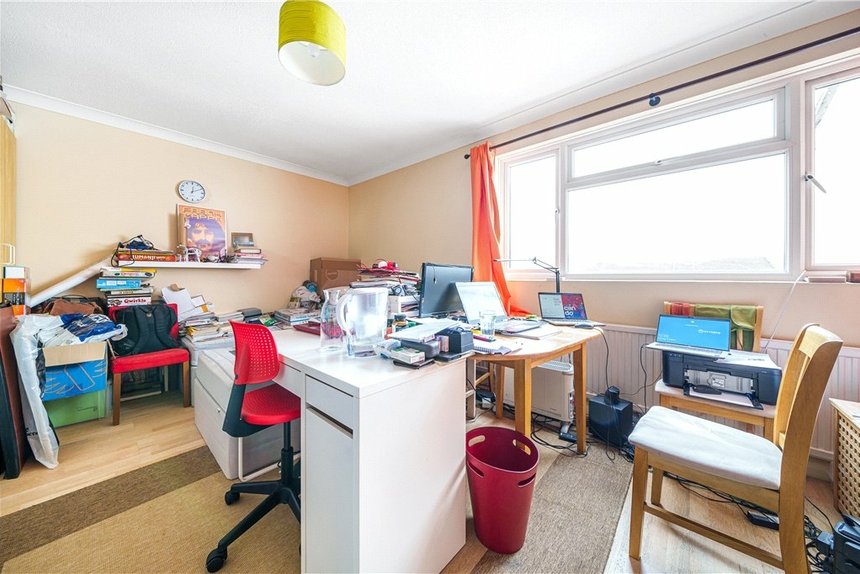 under offer sovereign close london 34775 - Gibbs Gillespie