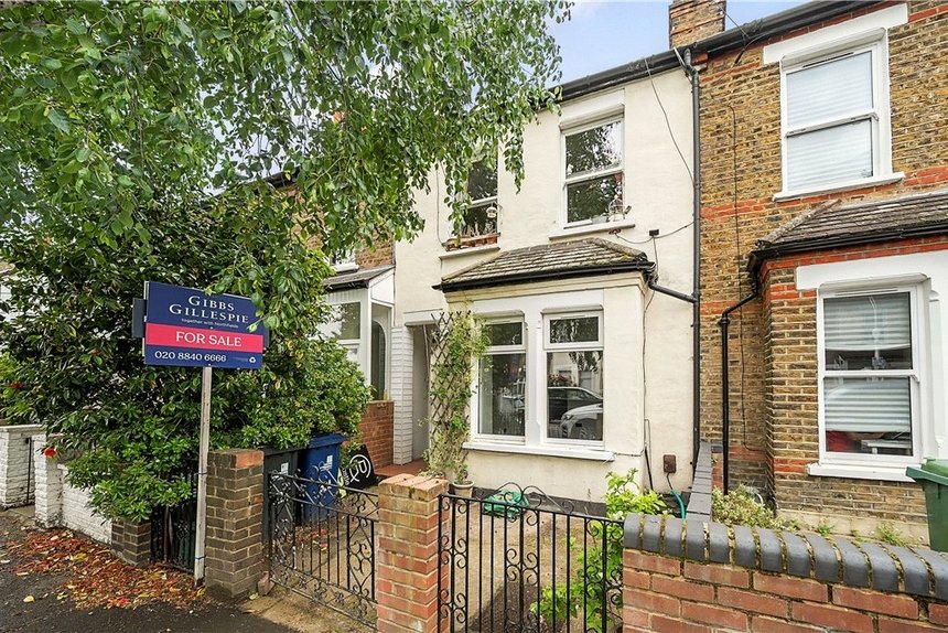 under offer glenfield road london 34777 - Gibbs Gillespie