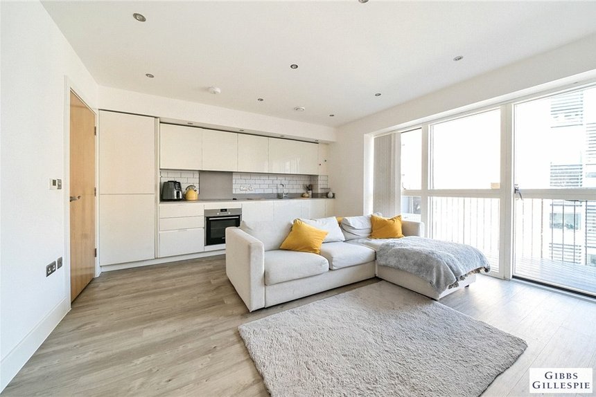 for sale baldwin court london 34778 - Gibbs Gillespie