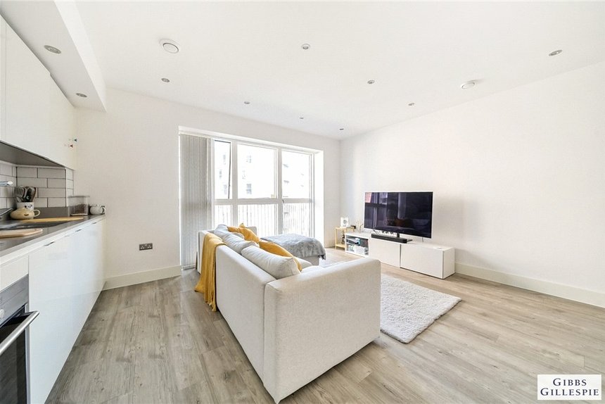 for sale baldwin court london 34778 - Gibbs Gillespie