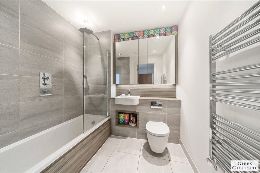 for sale baldwin court london 34778 - Gibbs Gillespie