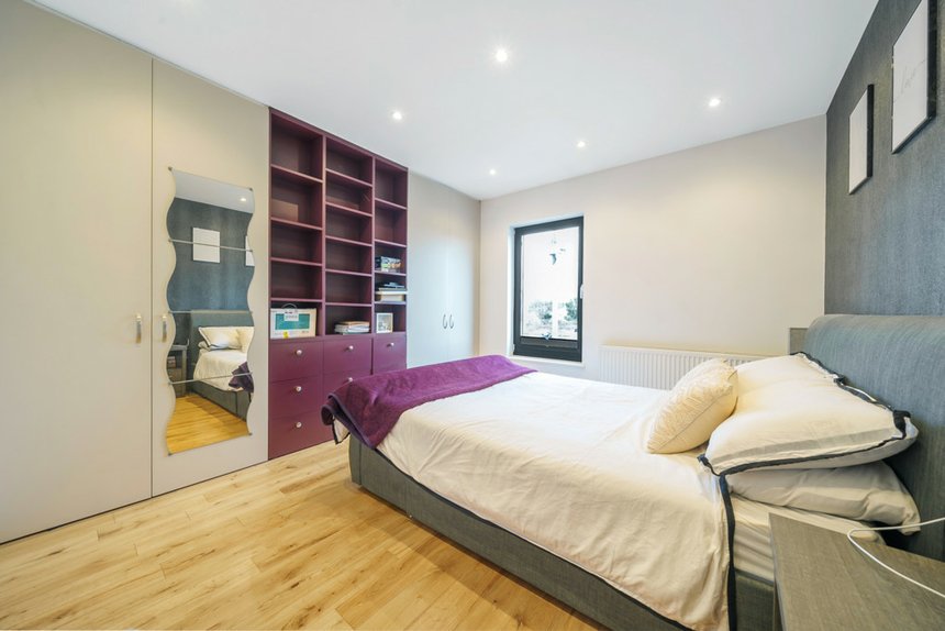 under offer violet terrace london 34780 - Gibbs Gillespie