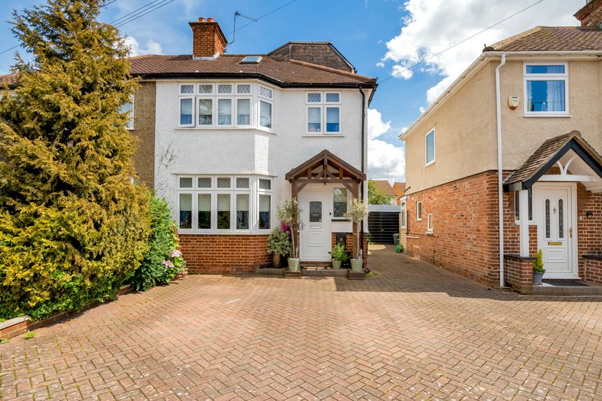 under offer southfield close london 34794 - Gibbs Gillespie