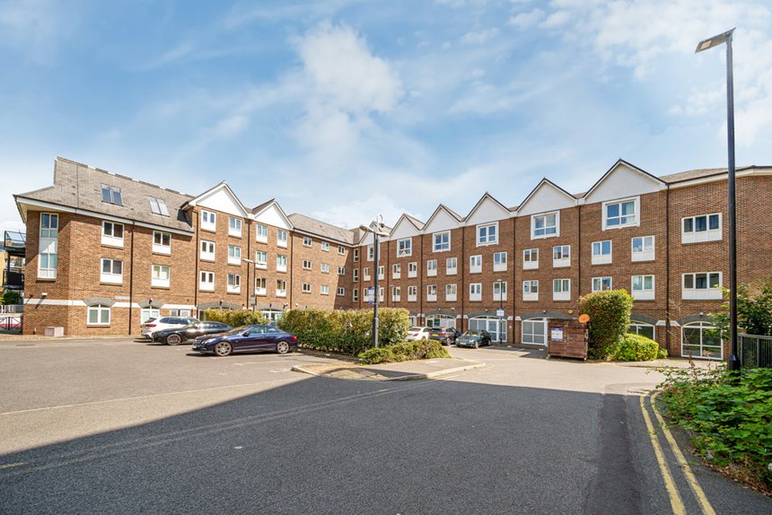 for sale durham wharf drive london 34798 - Gibbs Gillespie