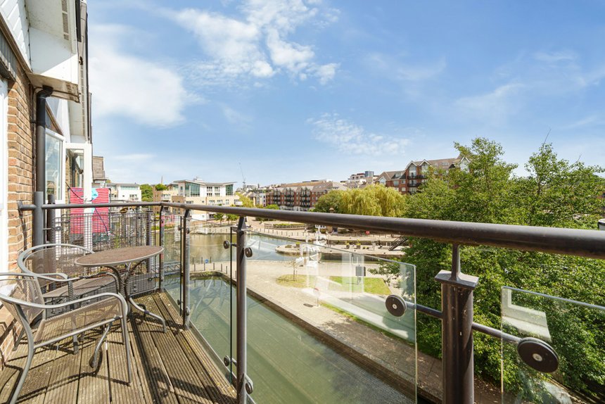 for sale durham wharf drive london 34798 - Gibbs Gillespie