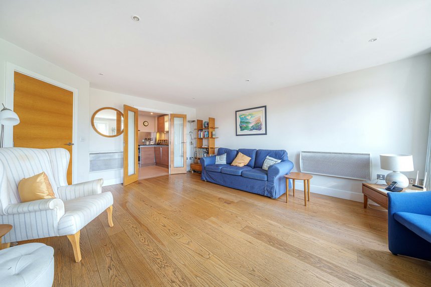 for sale durham wharf drive london 34798 - Gibbs Gillespie