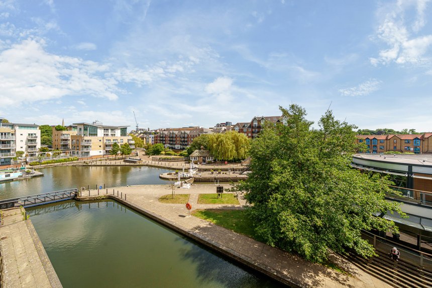 for sale durham wharf drive london 34798 - Gibbs Gillespie