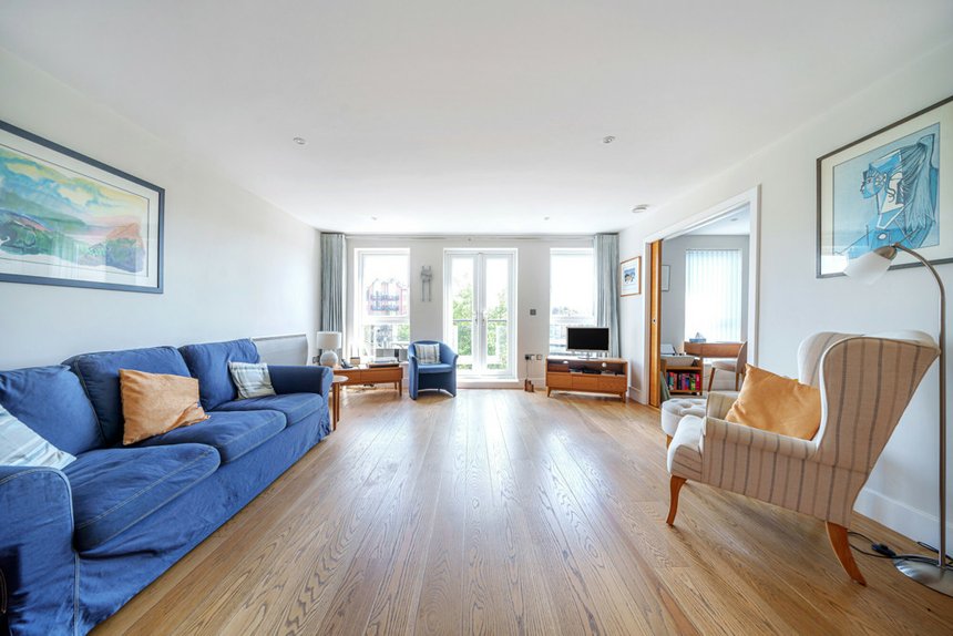 for sale durham wharf drive london 34798 - Gibbs Gillespie