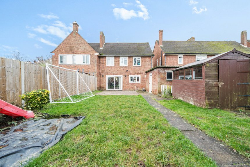 sold springfield gardens london 34801 - Gibbs Gillespie