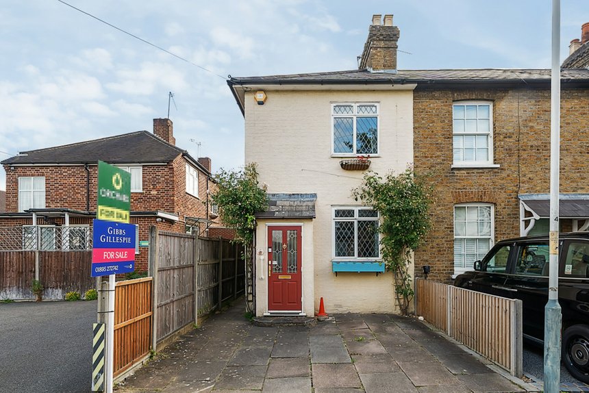 under offer lancaster road london 34804 - Gibbs Gillespie