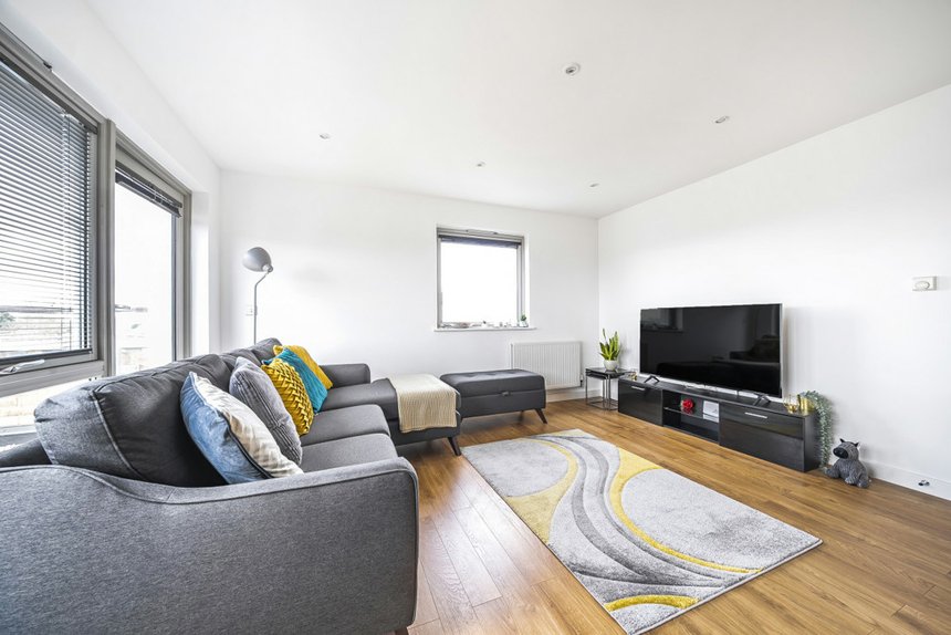 sold caulfield gardens london 34805 - Gibbs Gillespie