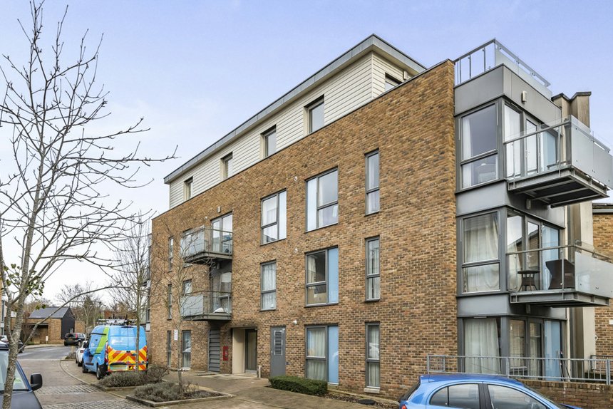 sold caulfield gardens london 34805 - Gibbs Gillespie