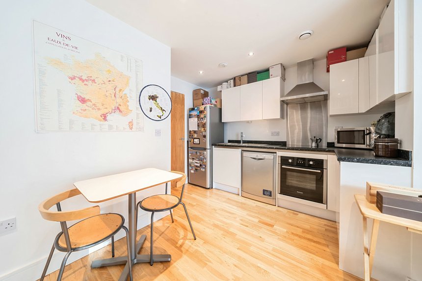 for sale bruce court london 34822 - Gibbs Gillespie