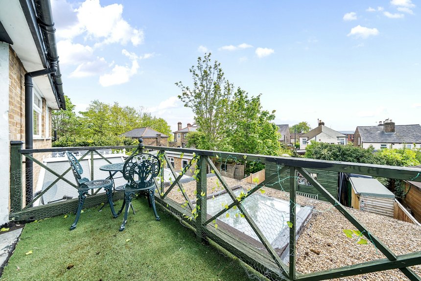 under offer montague road london 34824 - Gibbs Gillespie