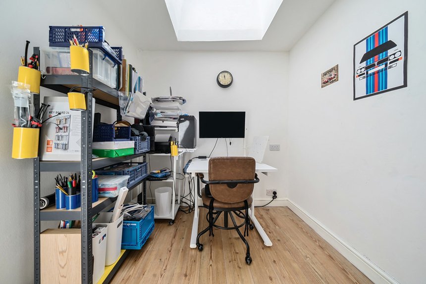 under offer montague road london 34824 - Gibbs Gillespie