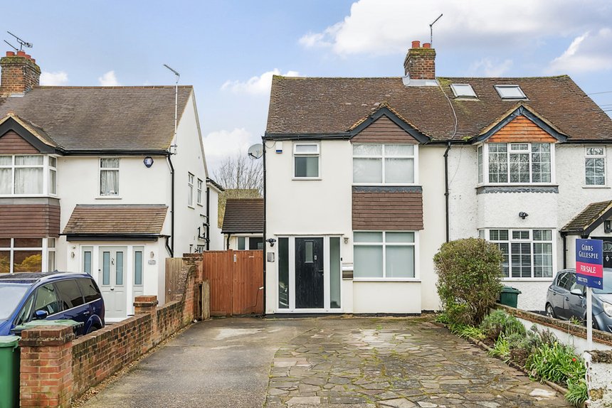 under offer denham way london 34827 - Gibbs Gillespie