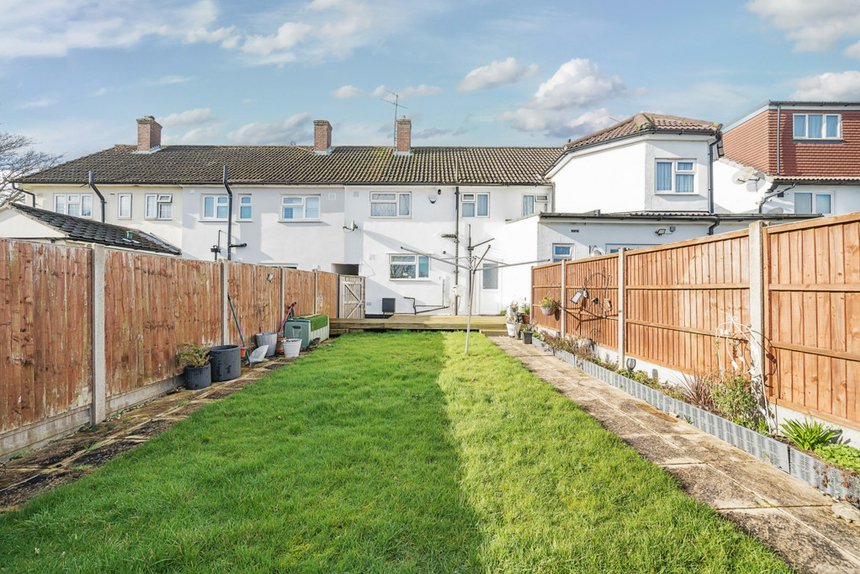 under offer oakdale road london 34834 - Gibbs Gillespie