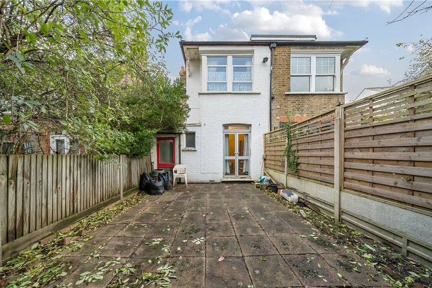 under offer windermere road london 34837 - Gibbs Gillespie